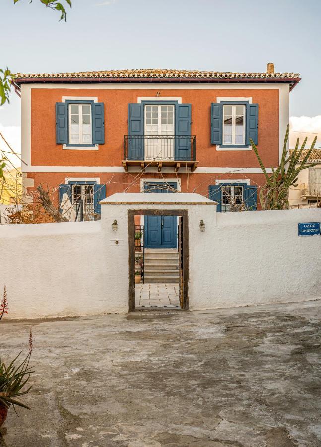 The 1813 Painter'S Villa By Neuvel Galaxídhion Exterior foto
