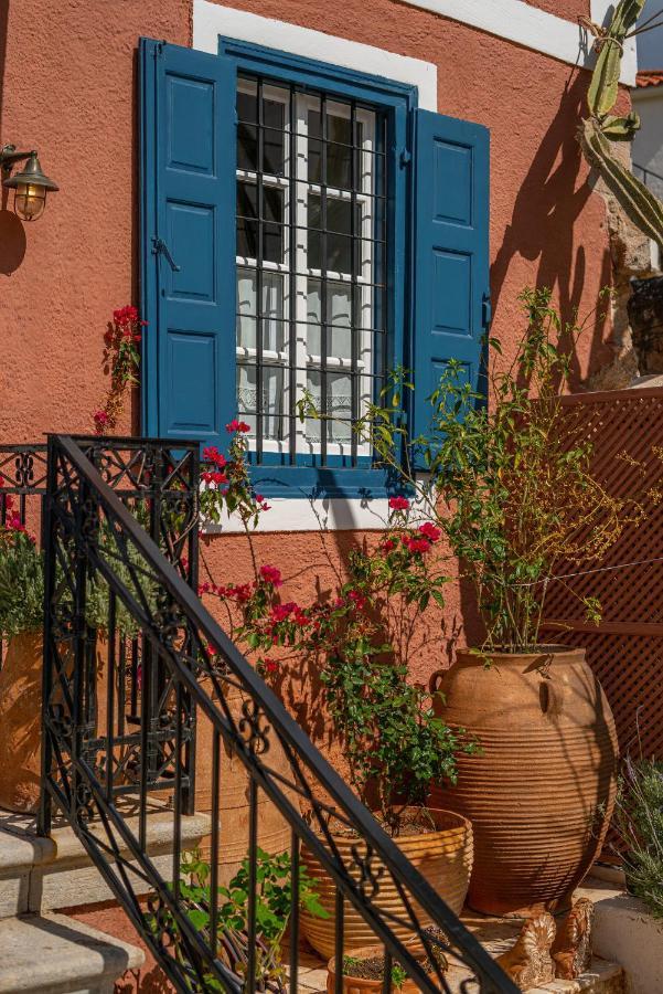 The 1813 Painter'S Villa By Neuvel Galaxídhion Exterior foto